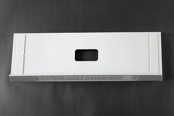 Assembly model 1:200 ship HMHS Britannic Trumpeter 03721