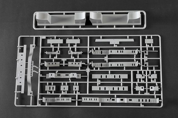Assembly model 1:200 ship HMHS Britannic Trumpeter 03721