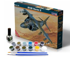 Prefab model 1/72 aircraft AV-8B 'Harrier II' MisterCraft D50 starter kit