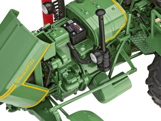 Startovyy nabir 1/24 dlya modelizmu traktor Fendt F20 Dieselroß Revell 67822 Krim kupe, modelʹ G takozh proponuvalasya v populyarnomu varianti Targa.