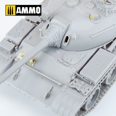 Assembled model 1/72 battle tank T-54 B Mid. Prod. Ammo Mig A.MIG-8502