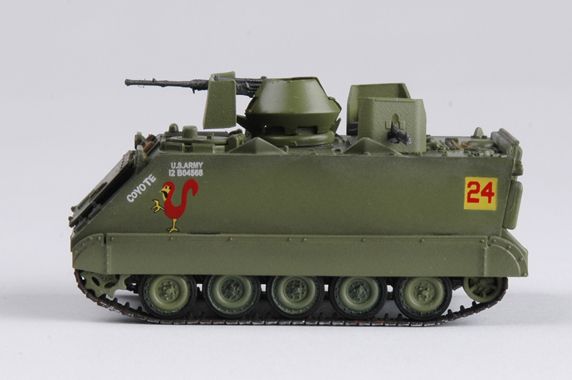 Собранная модель 1/72 M113 ACAV Вьетнам Easy Model 35002