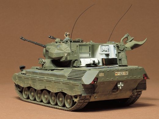 Assembled model 1/35 anti-aircraft self-propelled gun Flakpanzer Gepard Tamiya 35099