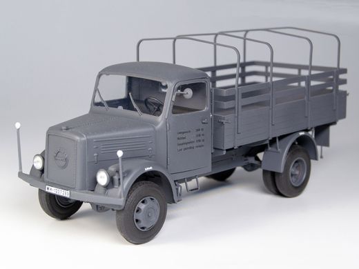 Збірна модель 1/35 KHD A3000, Німецький вантажний автомобіль 2 Світової війни ICM 35454