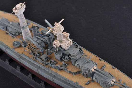 Сборная модель 1/700 линкор USS Maryland BB-46 1941 Trumpeter 05769