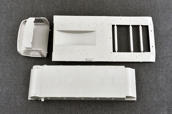 Prefab model 1:35 BTM-3 High Speed Trench Digging Vehicle Trumpeter 09502