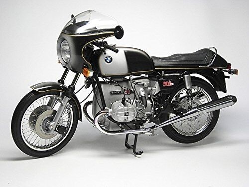 Сборная модель 1/6 мотоцикла BMW R90S Tamiya 16008